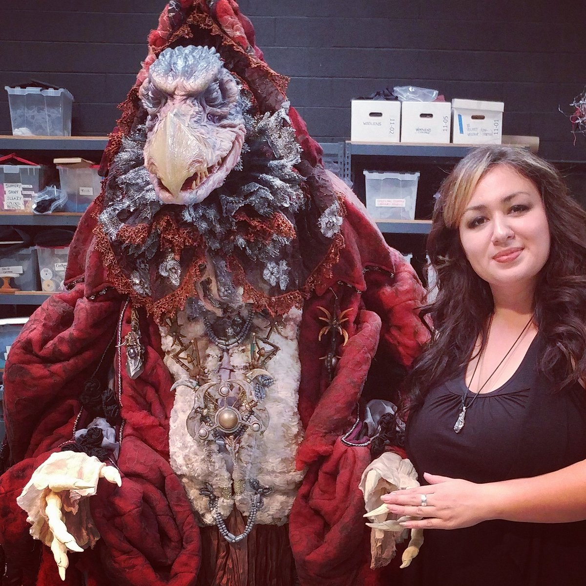 Flashback to when I worked on Chamberlain's costume for Dark Crystal AOR which recently won an Emmy for Outstanding Children's Program! This was a dream project to work on with so many talented artists.

#darkcrystal #darkcrystalageofresistance #jimhensonscreatureshop