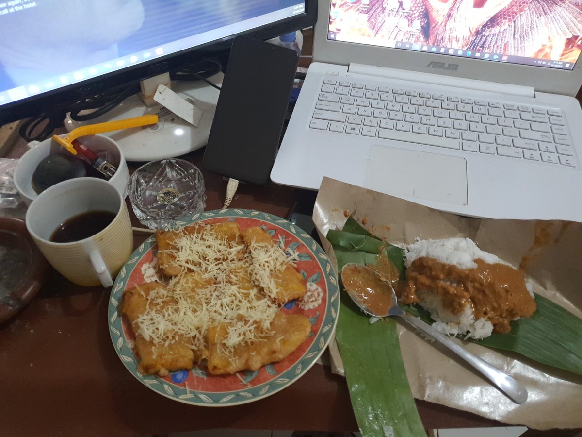 BobbyYoungkie's tweet image. #ketan #pulut #pisgor #sarapan #WFH ajiib daah #depok