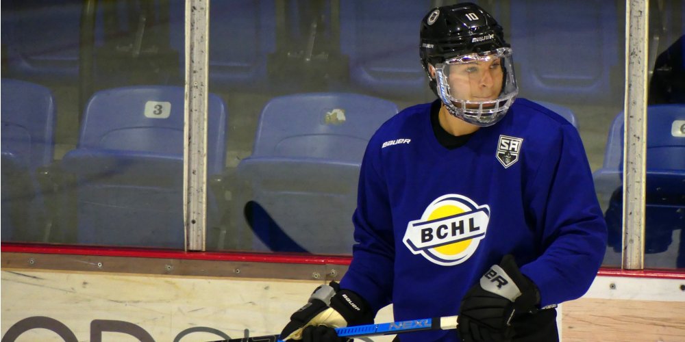 He shoots, he scores! A profile of Silverbacks sniper Danny Ciccarello

👤 | Riley Fonger (@rileyfonger) 
📰 | bchlnetwork.ca/he-shoots-he-s… 
📷 | Salmon Arm Silverbacks

#BCHLNetwork #BCHL #Editorial #InteriorConference