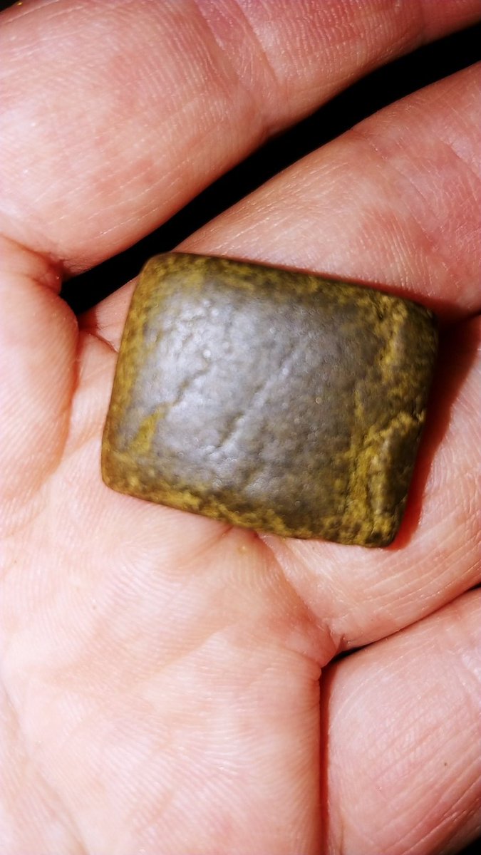 MediaMaster007's tweet photo. Round 2 Hash Making: I tweaked my process and the results speak for its self. A 2 day total of 15 grams of water hash damp, equals about 7 - 8 grams dry. Plus 7.8 grams of dry sift pressed hash , not bad for using leaf. ( Dry sift last picture) #hashish, #zenhydro, #trimbin https://t.co/A1SgEBttm1