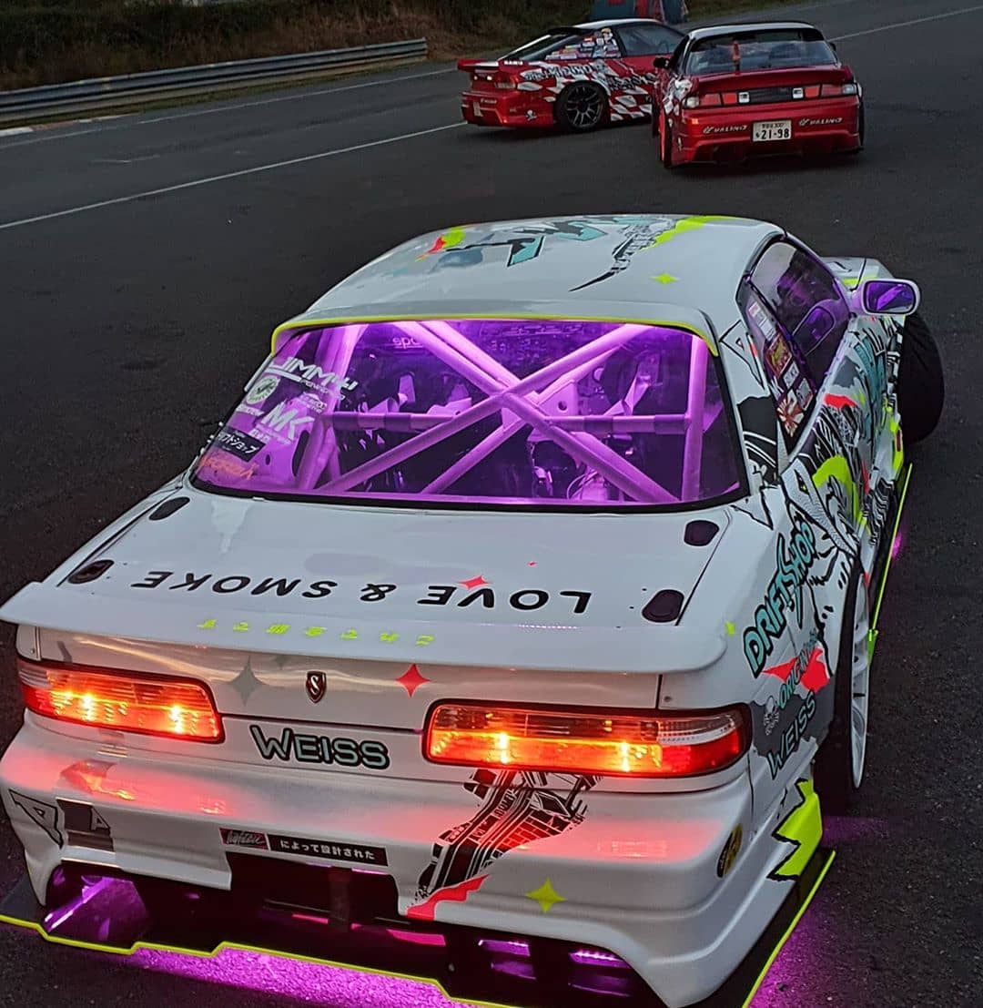Luxury على تويتر ドリ車にネオン管とか要らねーだろwって思ってたけどこうゆうの見ると普通に欲しくなる Luxury على تويتر ドリ車にネオン管とか要らねーだろwって思ってたけどこうゆうの見ると普通に欲しくなる