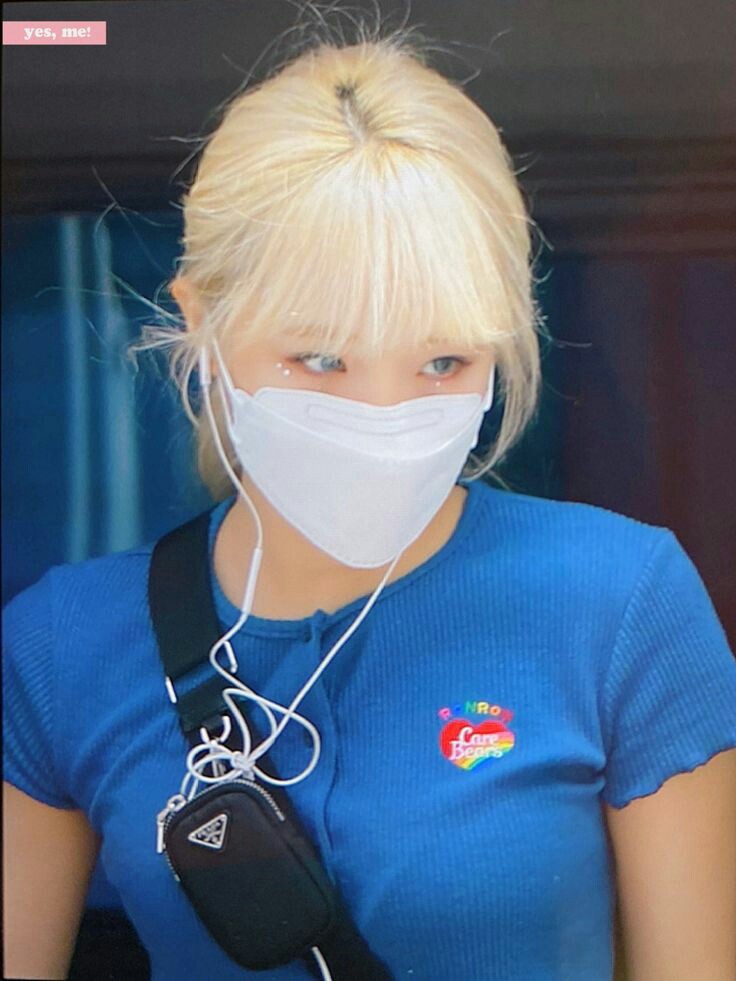 a thread of choi yena being more attactive than her ; https://twitter.com/euphoriIi...