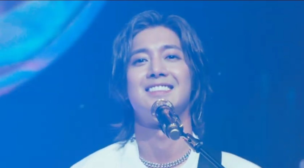 Kim Hyun Joong the newest limited album ❤A Bell of Blessing 🍀 is coming😍 MV with subtitles in 14 languages. Feel Happiness &amp;Blessing now ▶️youtu.be/Co5-RJ2rwDg
#김현중 
#KimHyunJoong 
#キム・ヒョンジュン 
#金賢重
#ABellofBlessing