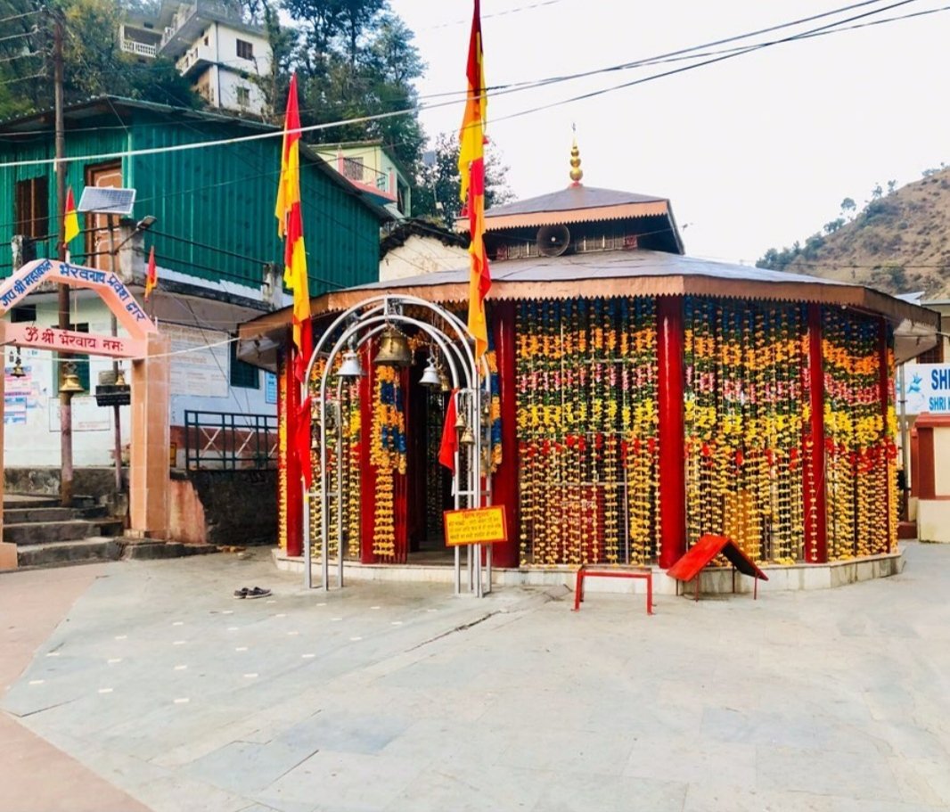 उच्च हिमालय क्षेत्र में प्रसिद्ध सिद्धस्थल~ कालीमठ शक्तिपीठ एवं कालीशिला
#Uttarakhand https://t.co/XGlMQbGTTM