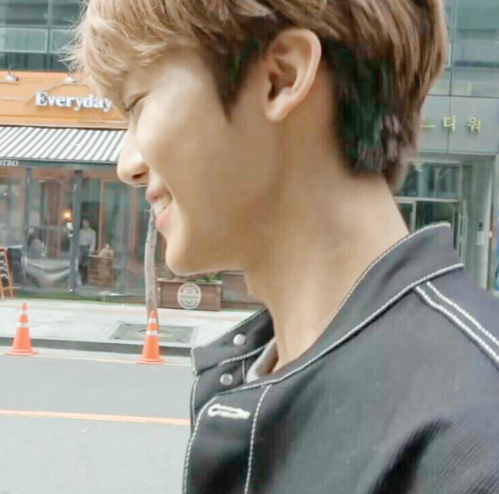 source: johnnyjsuh @ instajohnny got them lost in n.y.c and they walked in circles for at least an hour. jaemin hadn't even had this morning coffee yet. johnny takes great pleasure in knowing jaemin can't stay mad at him for long.