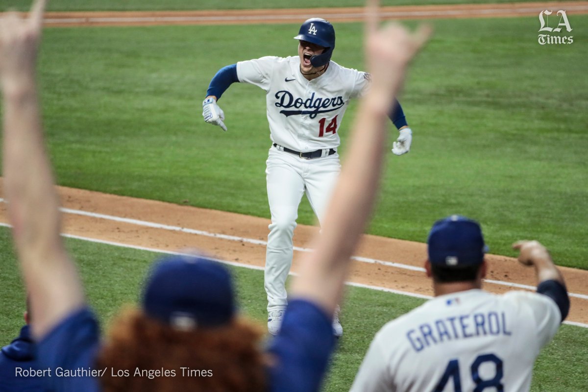 Los Angeles Times tweet media