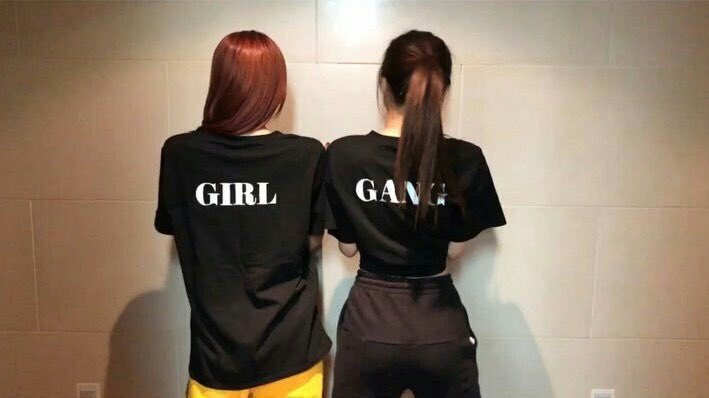 yellownnavyblue's tweet photo. ไม่เปลี่ยนเลย🥺🤧
#CHAELISA https://t.co/HuLjCkfbp8