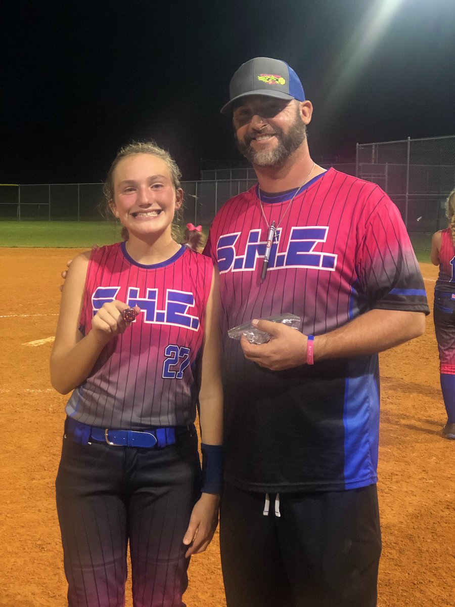 bj_whitehead's tweet photo. 2nd place #SHE #softball #27 #chloerae #12u https://t.co/GuVrdPSu78