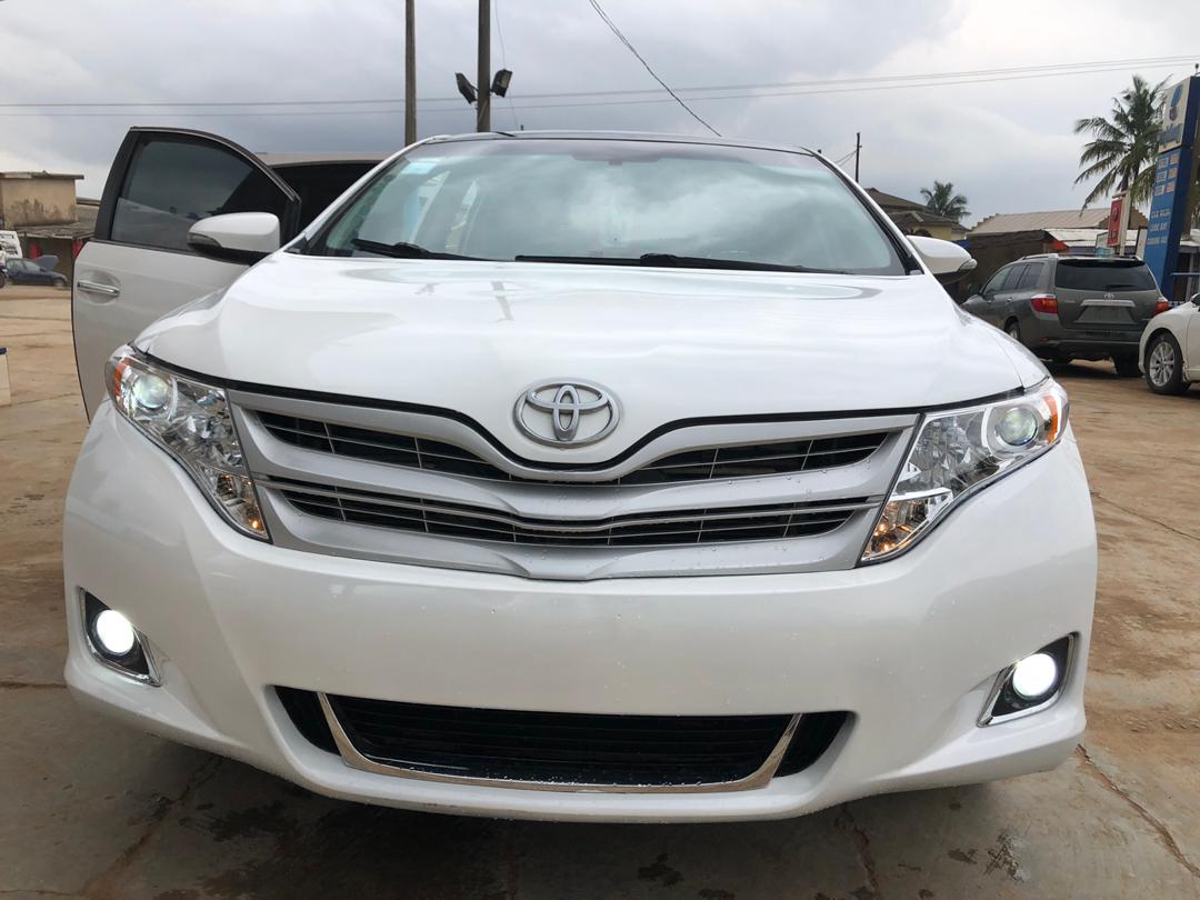 Manufacturer- Toyota
Model- Venza Fullest option
Year- 2011
Condition- registered, firstbody, leather seats, ac chilling,gear and other features in good working condition
Colour- White
Location- Ojodu,Berger
Price -5m https://t.co/eTckxpQVCn