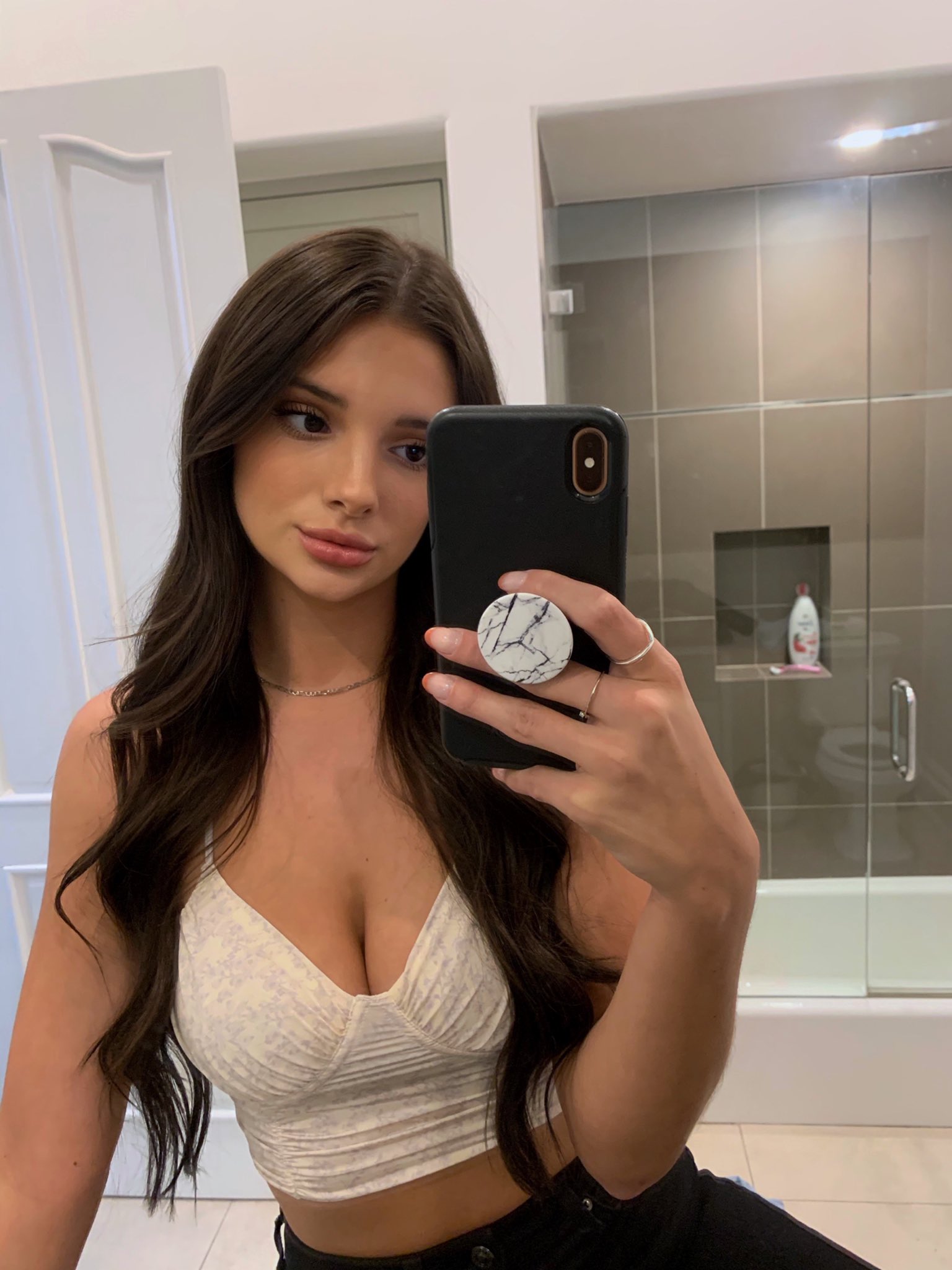 TW Pornstars - 1 pic. Alexis Griswold. Twitter. Hii 🤓. 5:19 AM - 19 Oct  2020