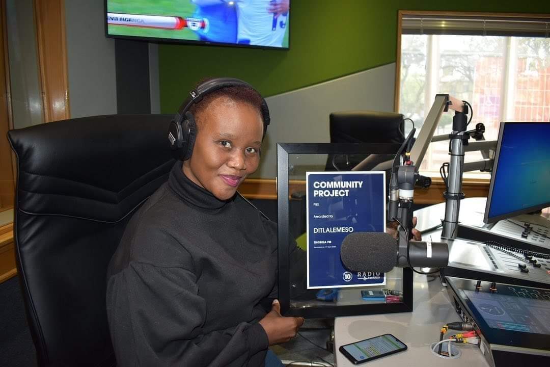 ThobelaFMYaka's tweet image. Ke ba Bakae ba go nyaka #vuligatechallenge ya @MankokoB ? Re mmogo go #TFMDitlalemeso go thoma ga bjalo go fihla ka 09h00. Mengwaga ke  ye #60ReFiša