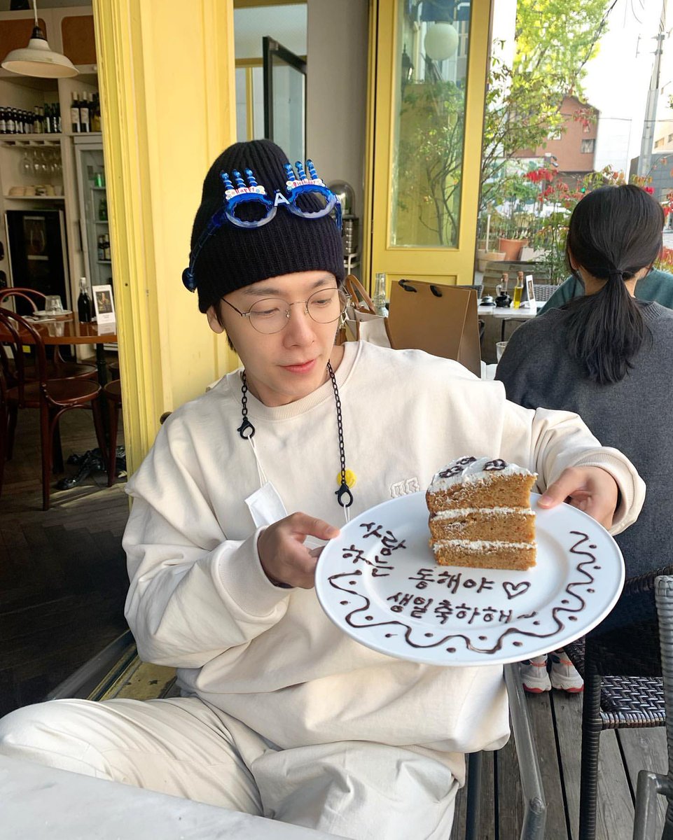 haehae0517's tweet photo. 201019 #동해 #Donghae 
(cr.mmmina815 IG) (2) https://t.co/fzjv9Z5eRU