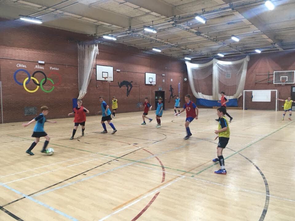 New temporary training times and venue update. Starting tomorrow ⚽️

Tuesdays
6-7pm = u11+u12
7-8pm = u13+u14
8-9pm = u15+u16 

Fridays
6-7pm = u6-u8
7-8pm = u9+u10

Venue is Standish High School, Kenyon Rd, WN6 0NX.

We can’t wait to see our family again 🙌

⚪️🔴🔵