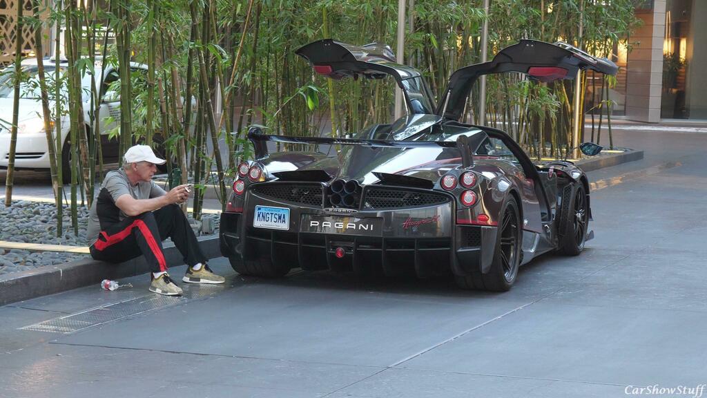 A man and his Huayra BC #bugatti #ferrari #porsche @cars https://t.co/bEMNezaDXL