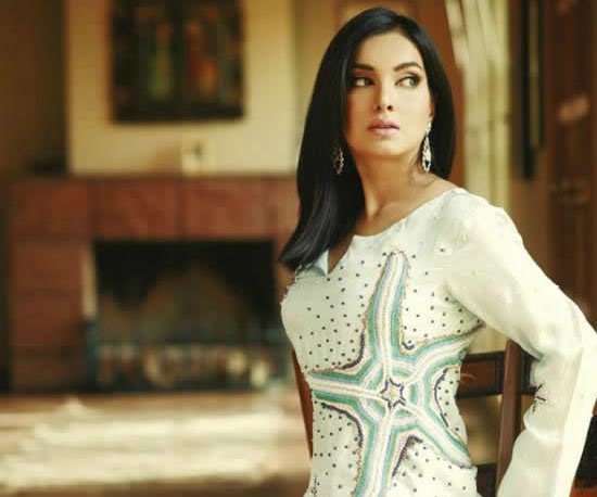 Showbiz_Fashion's tweet image. Aaminah Haq refuses to stoop as low as her bullies!
Former model says everyone is entitled to their opinions, while referring to Amna Ilyas' recent video! showbizfashion.pk