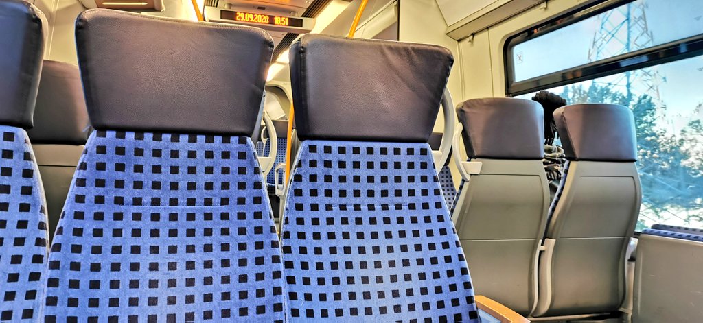 MultimodalT's tweet photo. Nachtrag zum 29.September:

Mit dem RE7 von DB Regio Nordost von Roßlau(Elbe) nach Dessau Hbf

#spnv #publictransport #googletransit @BombardierRail https://t.co/3PcioxC4Qc