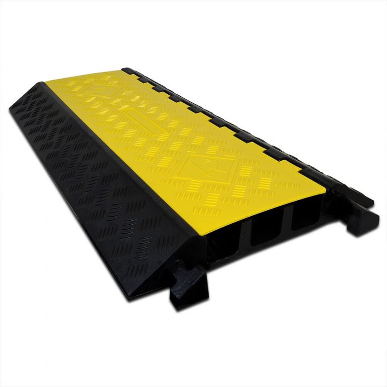 Borgijink_'s tweet photo. Voorkom kabelbreuk! Rubber kabeldrempel 3 kanaals met kunststof (PE) deksel voor het beschermen van kabels tegen verkeer.
Geschikt voor vervoer tot 20 ton! Voor meer informatie: info@borgijink.com #voorkomkabelbreuk #boeren #kabeldrempels #veiligheid #wijontzorgenveelzijdig https://t.co/L87Sz8El1I