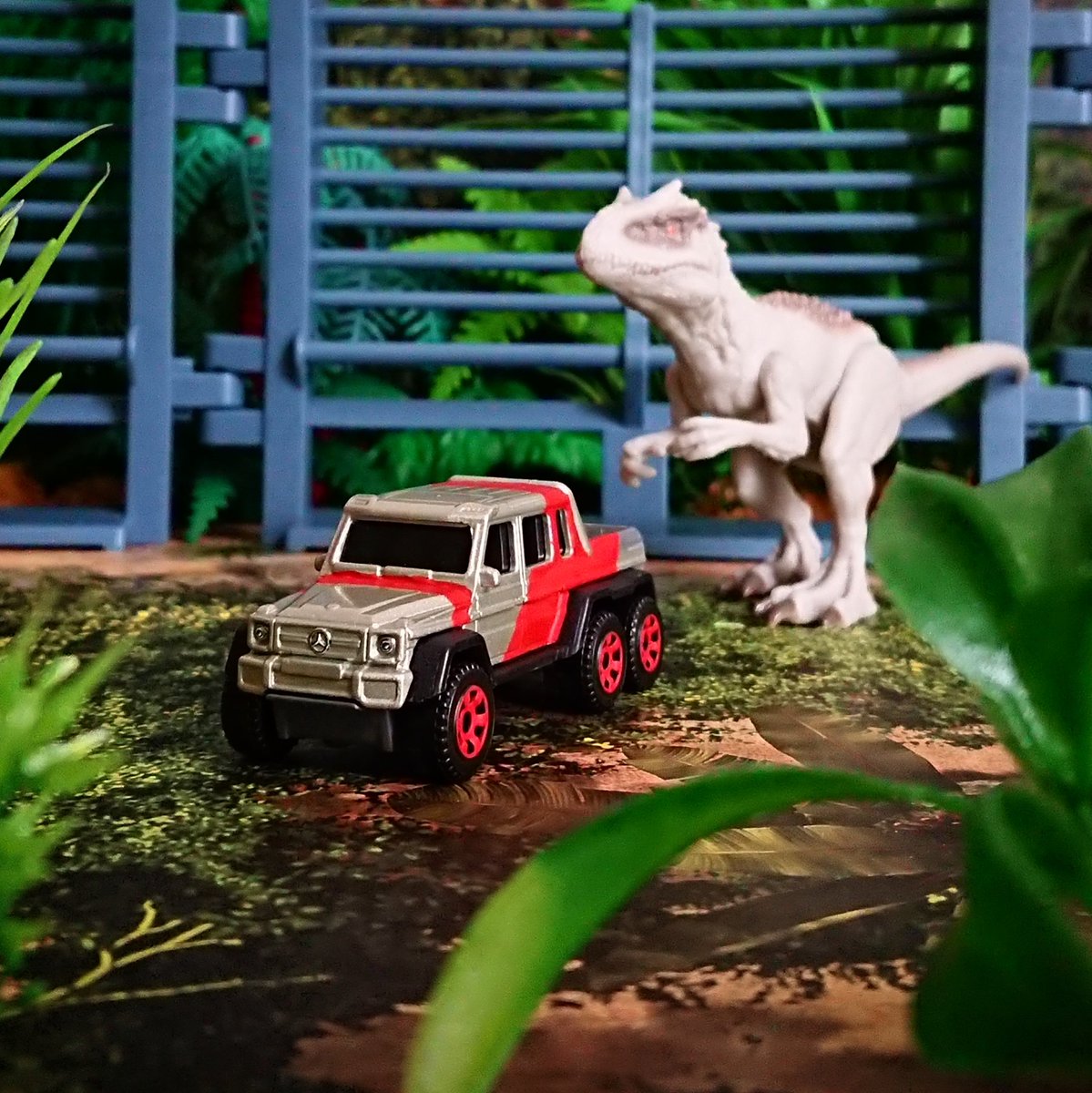 JurassicBap's tweet photo. Welcome to Camp Cretaceous! @jurassicworld @Mattel #JurassicWorld #TheParkIsOpen #CampCretaceous #CampIsOpen #TheCampIsOpen #JurassicPark #IslaNublar #Mattel #MattelJurassicWorld #MatchboxCars #MatchboxJurassicWorld #MercedesBenz #G63 #AMG #6X6 #CampCretaceousG63AMG6X6 https://t.co/FK7YsBQH1C