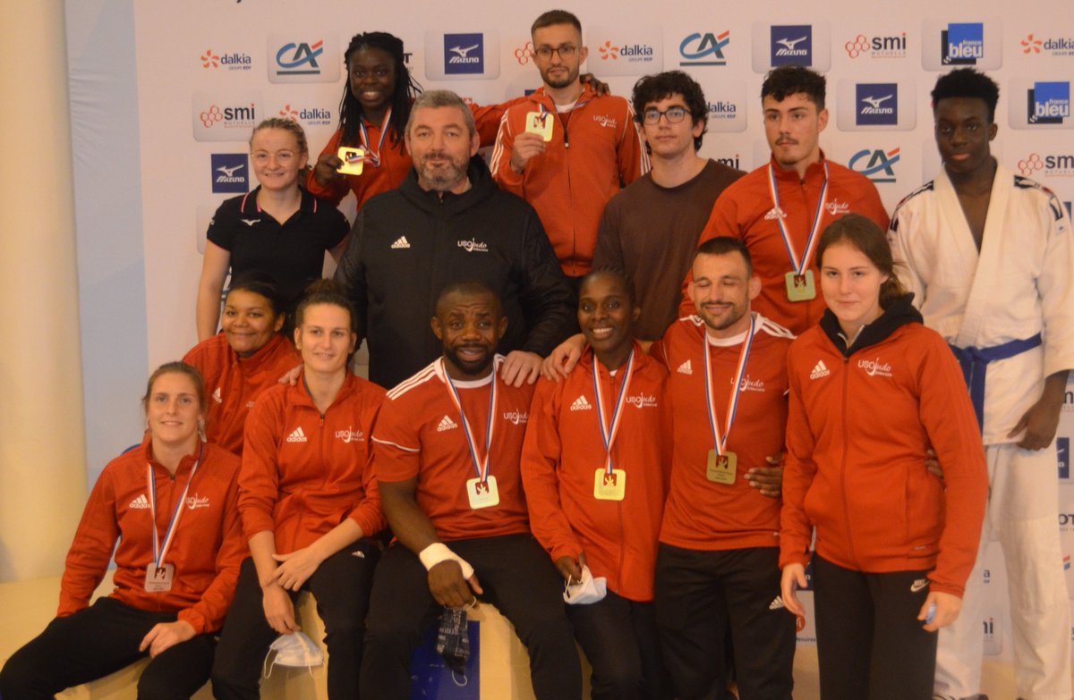 14 médailles (dont 7 titres ! 🤩) pour l'USOLJJ au Championnat de France de Jujitsu Seniors & Cadets à Amilly les 17 et 18 octobre ! 🥇x7 /🥈x4 /🥉x3
La Team USO Jujitsu termine meilleur club de France ! 💪👏
#usoljj #TeamUSO #Jujitsu #fighting #newaza #Orleans #USOJujitsu https://t.co/LbrcoloN03