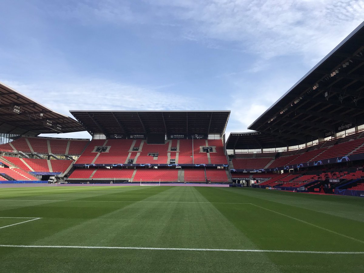 bidrac15's tweet photo. Rennes, 19 octobre 2020 : le Roazhon Park en habillage Ligue des champions. https://t.co/usg8R6glEY
