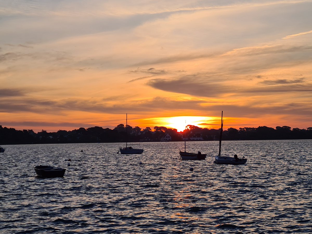 Lever du soleil sur #Baden
Golfe du #Morbihan, #Bretagne