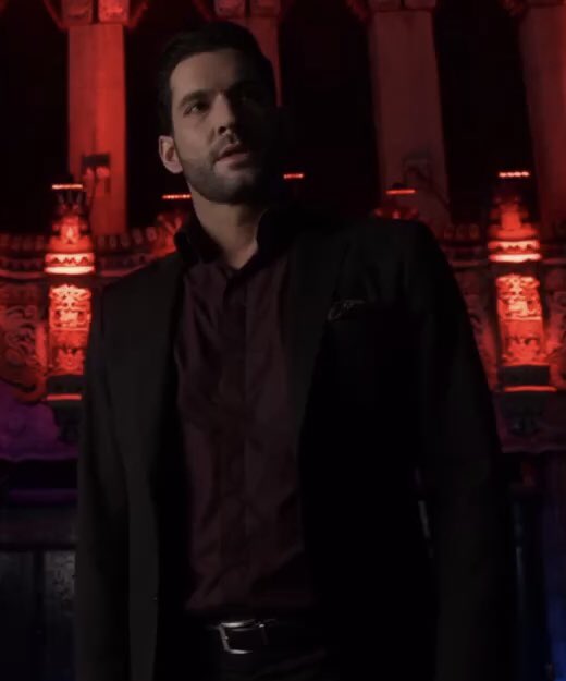 Lucifer’s wardrobe in 4x10 Who’s da New King of Hell
