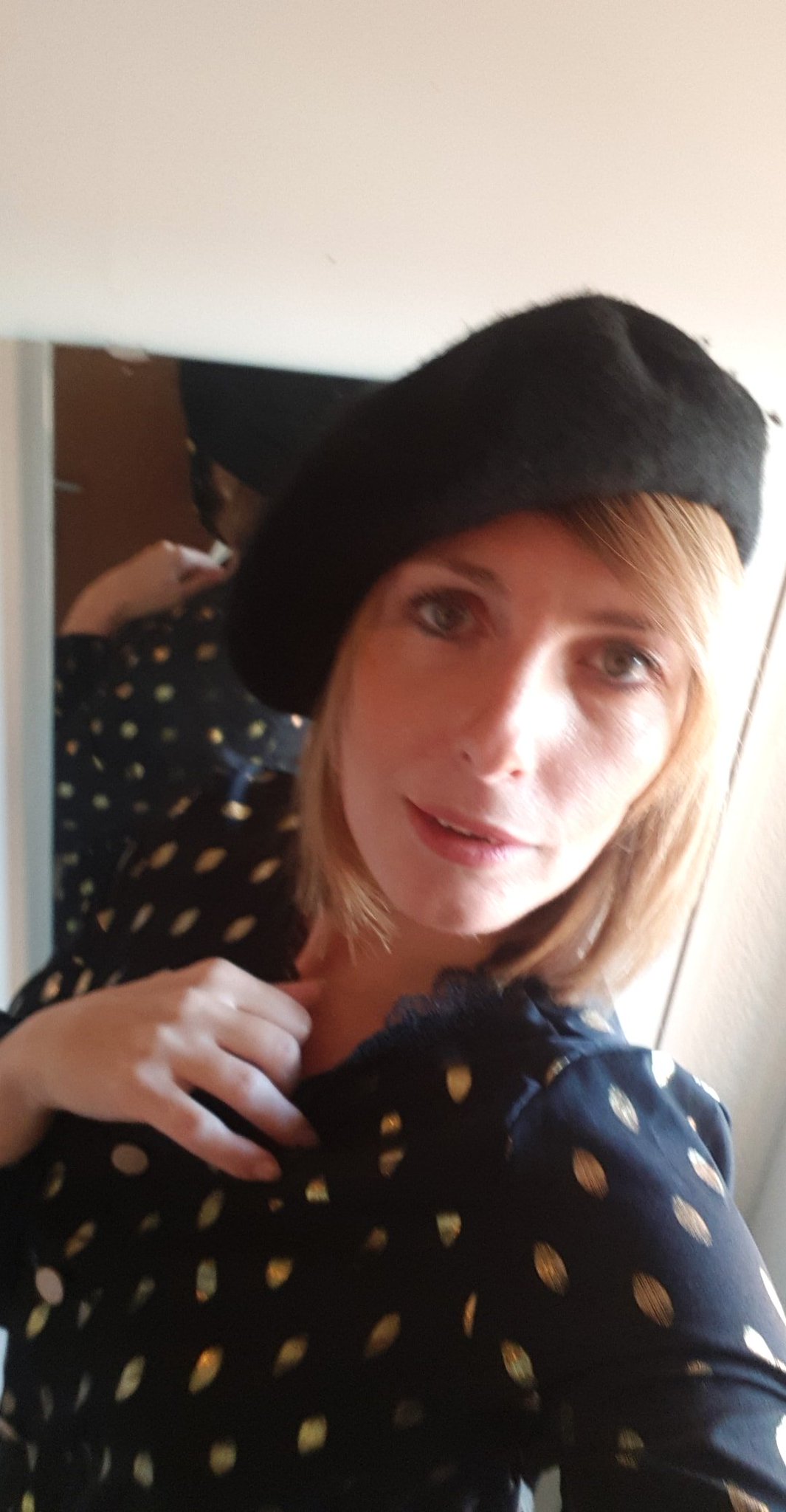 TW Pornstars - 📽📸EMMA KLEIN🔞👅. Twitter. Bonne journée. 7:30 AM - 19 Oct