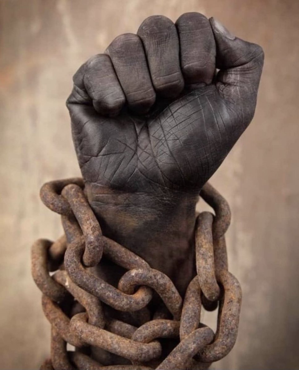 We are breaking free ✊🏾🇳🇬✊🏾🇳🇬 we are creating a new Nigeria ✊🏾🇳🇬 we move ✊🏾🇳🇬 #ENDBADGOVERNANCE #EndPoliceBrutalityinNigera #EndSARS