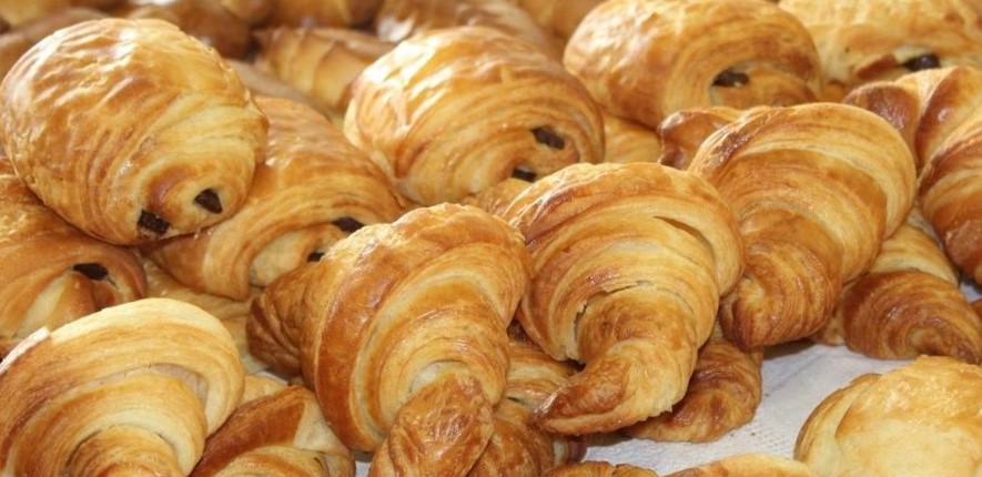 SSAVORGNAN's tweet photo. Quelques viennoiseries, du bon pain et un excellent café Visage faisant un clin d'œil
Une belle journée à toutes et à tous.
#millesimes62 #produitdesaison #petitdejeuner #restaurantparis #bistronomie #menudumarché
#illycafe https://t.co/2gWj5ksPdy