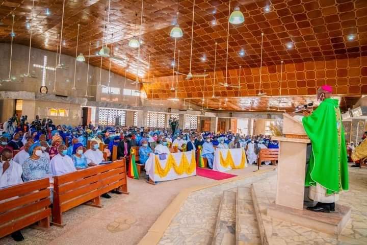 tosinsammy_s's tweet photo. #JKF2at2

To God be the glory! 

Photo News: Thanksgiving service marking 2nd year anniversary of @kfayemi's administration, held at St. Patrick's Catholic Cathedral, Old Garage Ado Ekiti.
Oct 18,2020 
#jkfatworks 
#sorosoke247 #Ekiti #JKF #Proudlyekiti https://t.co/ThWpjs0Osd