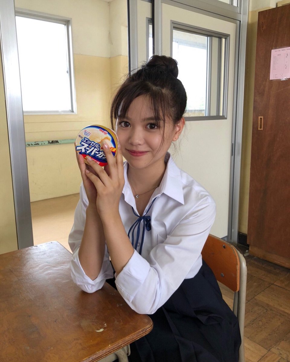 じゅりり 西川樹里 みんなの応募で瑛人さんの新曲 ライナウ のmv エッセルスーパーカップver のfullver が完成したよ みんなで協力して完成した作品 最高に青春してるな たくさん聴いてね 歌詞ドリ エッセルスーパーカップ Pr 瑛人