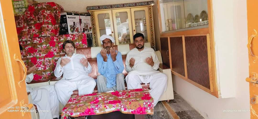AftabAhamadKhan's tweet photo. #عوامی_رابطہ_مہم
#بستی_نول
#NA165
#PP236
سابق ضلع ناظم وہاڑی ممتاز خان کھچی صاحب کے صاحبزادے شہزاد خان کھچی کا عوامی رابطہ مہم کے سلسلے میں مختلف چکوک کا دورہ
مشتاق احمد نول اور عبدالرزاق نول کی والدہ کی وفات پر تعزیت اور فاتحہ خوانی https://t.co/uMOOuOF0ow