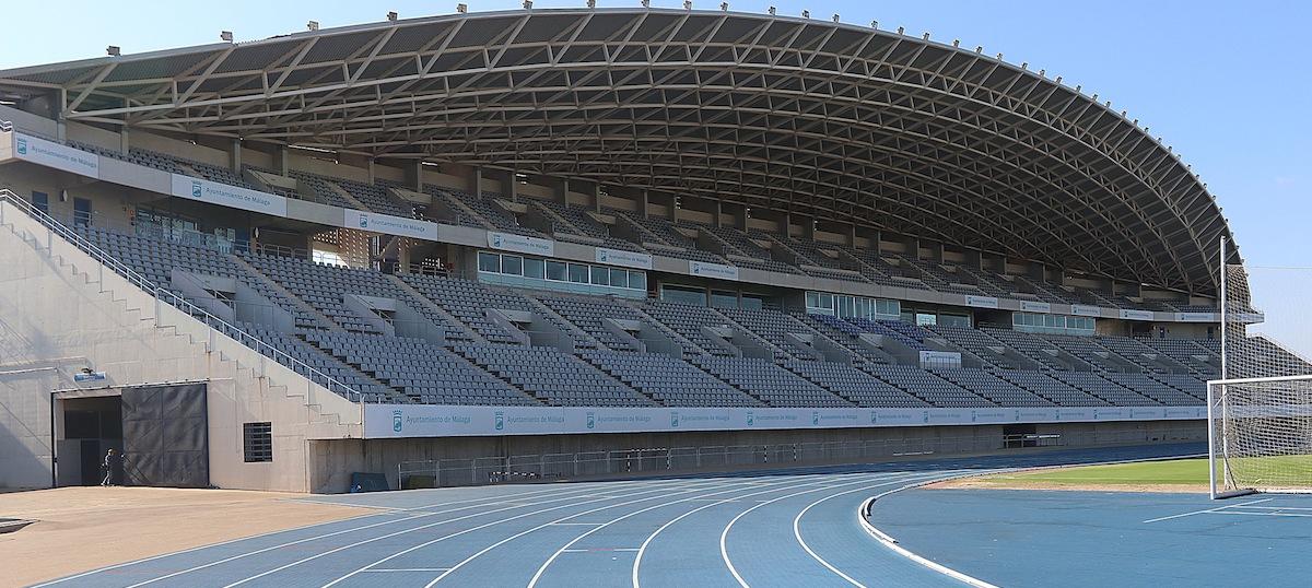 MalagaDyE's tweet photo. Buenos días  😃 La pista del Estadio de Atletismo, abierta desde este lunes para corredores federados y amateurs 🏃 El público general podrá entrenar en el Ciudad de Málaga alquilando la instalación de lunes a sábado 📅 

👉 https://t.co/H6Me5ZQZZj

#MDYE #EstadioAtletismo https://t.co/oeYyck3swz