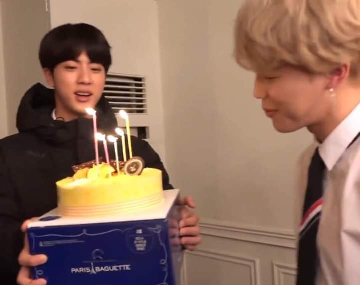we all know jimin is always prepare cake for the members on their birthdays, but who do you think always prepare a cake for him? "lemme tell you it's kim seokjin the man who taught him happiness & taking care of him"
