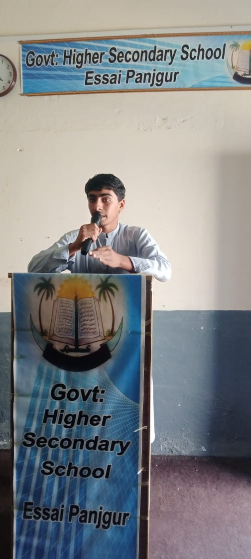 EssailibraryEPL's tweet photo. EPL held its sixth (6th) Sunday study cirlce.

 Sunday study cirlce was divided into six segments: Speeches, poetry,lecture of the chief guest, Questions and answer session and Open Mike.

The chief guests of the Sunday study circle was Waseem Kashani. https://t.co/NZvOJRFxDN