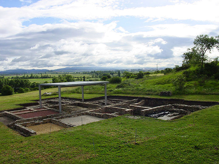 💡 ¿Sabías que la ocupación del yacimiento arqueológico de Iruña-Veleia abarca más de 1.500 años de historia, desde el primer milenio a.C. hasta el siglo V d.C?
#Alava #Araba #Euskadi #ondarea #patrimonio https://t.co/7d3jbRPVqG