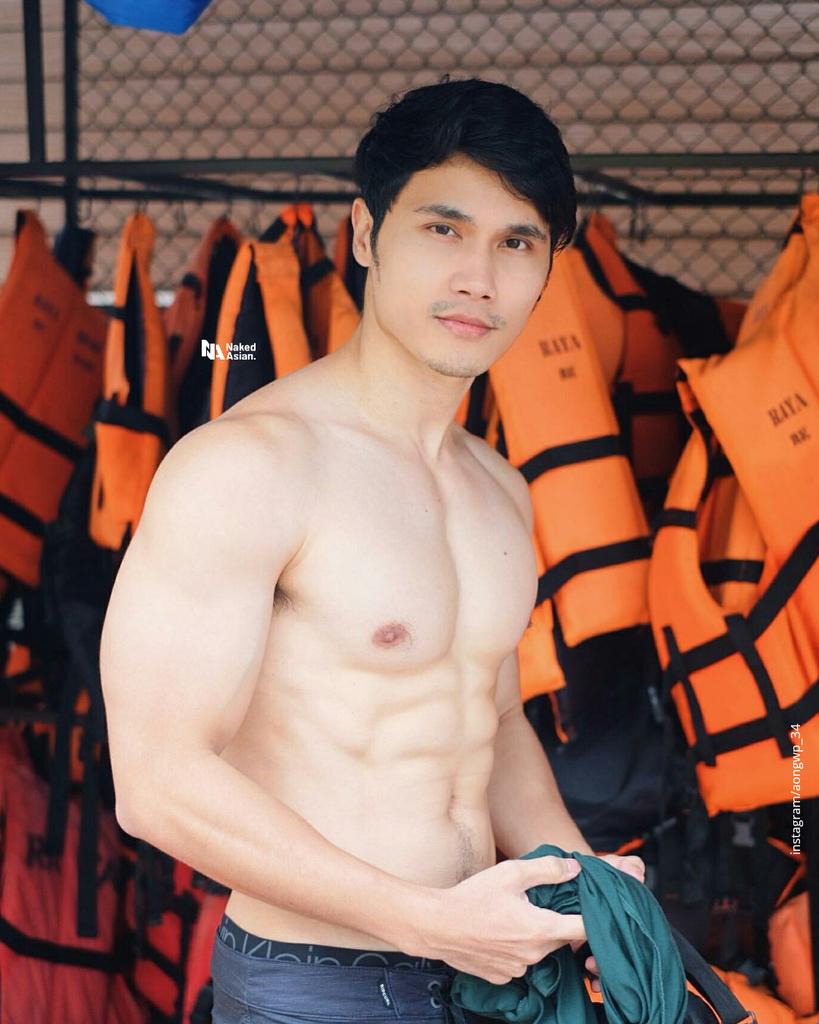 nakedasianphoto's tweet photo. @nakedasian1 @nakedasian2 @theplay_boyz @play_asian
.
#nakedasian #nakedasian1 #nakedasian2 #naked #asian #abs #gay #shirtless #handsome #shirtlessasian #shirtlessboys #shirtlessmen #thaiguy #thaicuteguy #shirtlesshunk #shirtlessboyid #shirtlessmodel #shirtlesspinoy  #asianguy https://t.co/6G43G1o9my