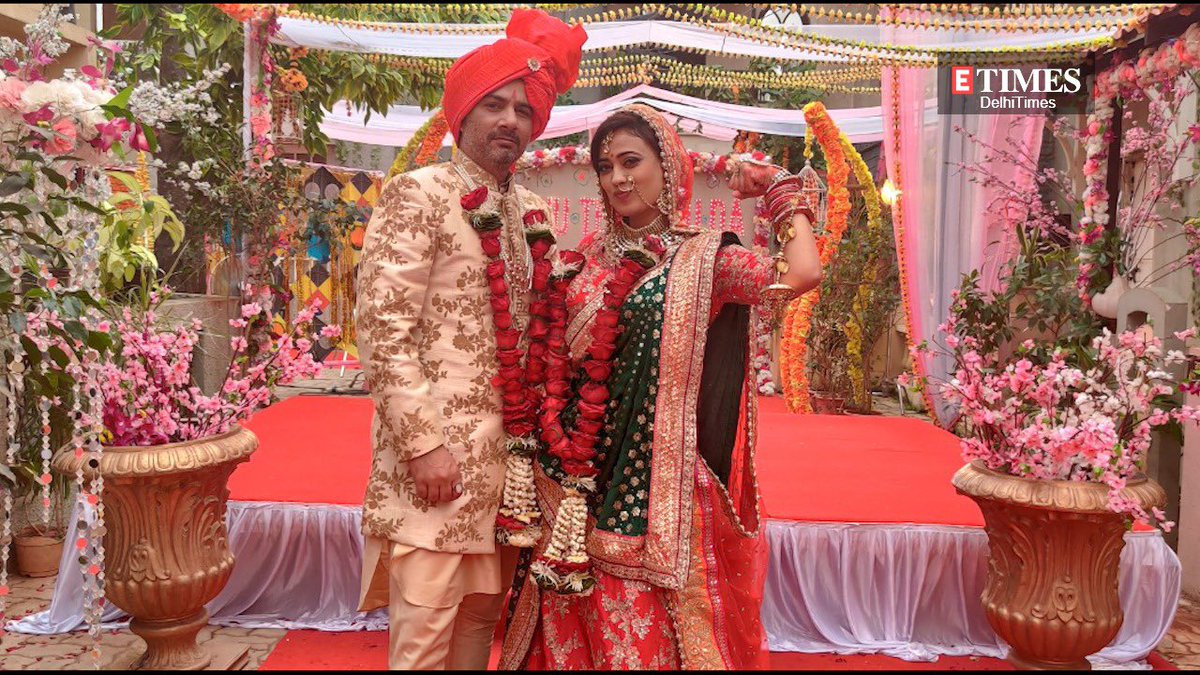 DelhiTimesTweet's tweet photo. #Amneet will finally tie the knot in #TV show #MereDadKiDulhan.
"Amneet’s wedding is certainly the highlight of the show," says #ShwetaTiwari 

@varunbadola7 https://t.co/ogyWuQMrLg