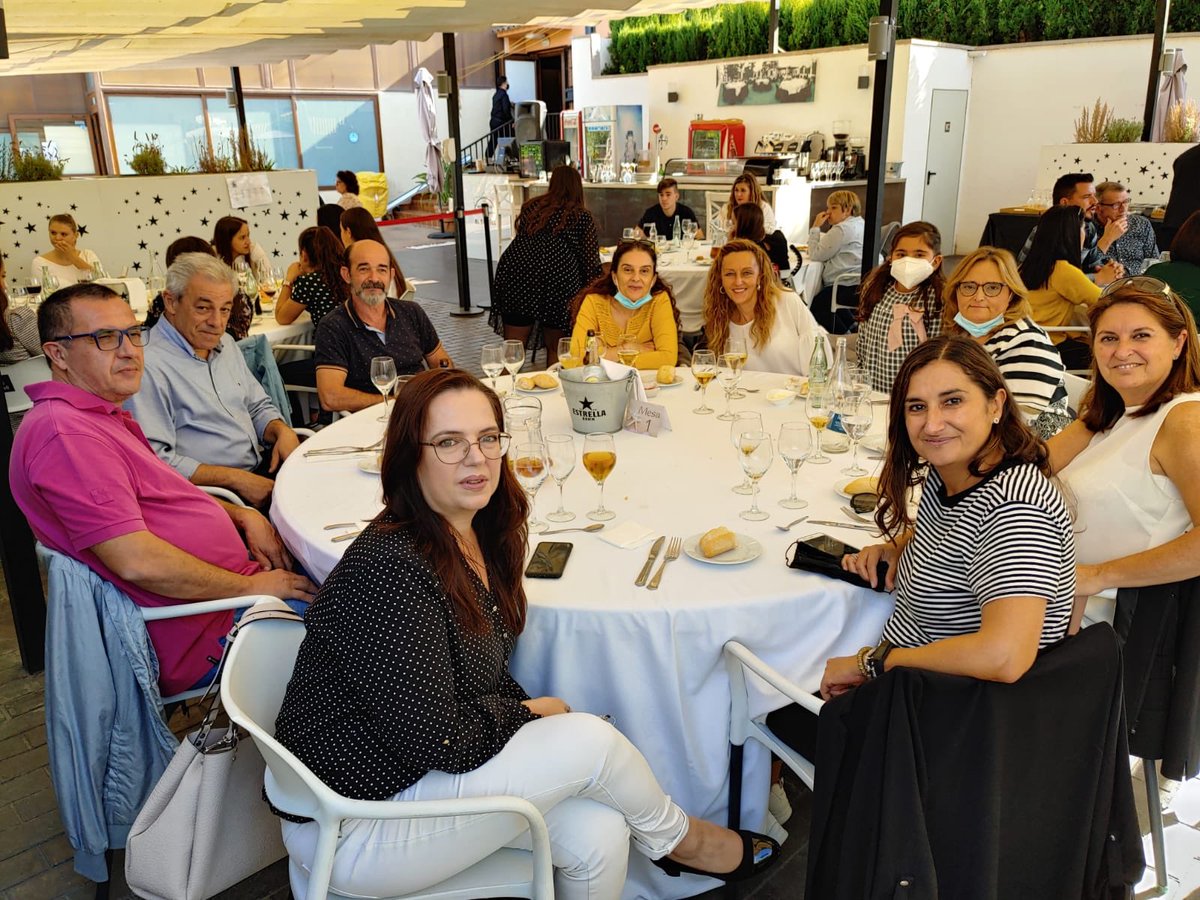 Pla_Hospital's tweet photo. Ayer parte de los comisionados pasamos un domingo en familia comiendo en el restaurante “El Sorell” @elsorell1990 https://t.co/8Kj1B0k6LD