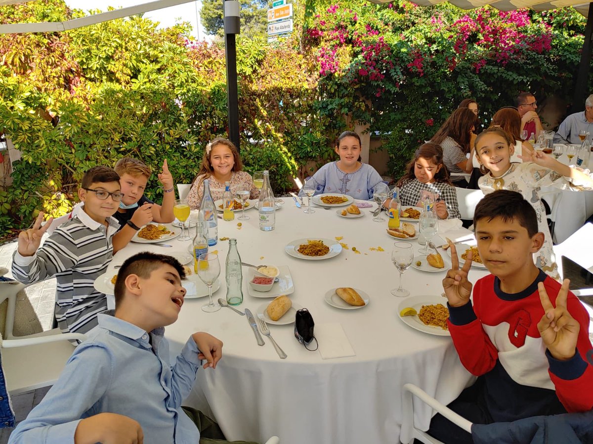 Pla_Hospital's tweet photo. Ayer parte de los comisionados pasamos un domingo en familia comiendo en el restaurante “El Sorell” @elsorell1990 https://t.co/8Kj1B0k6LD