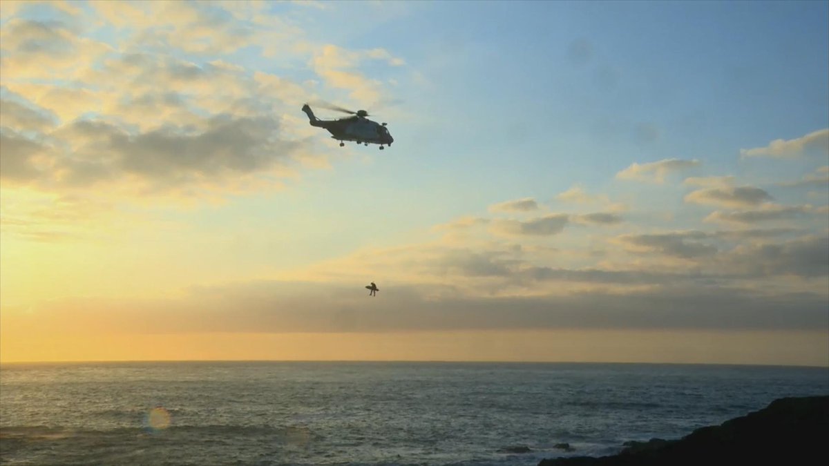 Last night, we helped dog walker Chrissy after she slipped &amp; took a dramatic fall from a cliff #EmergencyRescueC4

Stay safe on your coastal walk:

Check weather &amp; tides
Tell someone where you're going/when you’ll be back
Stay back from cliff edges

Emergency? Call 999 Coastguard