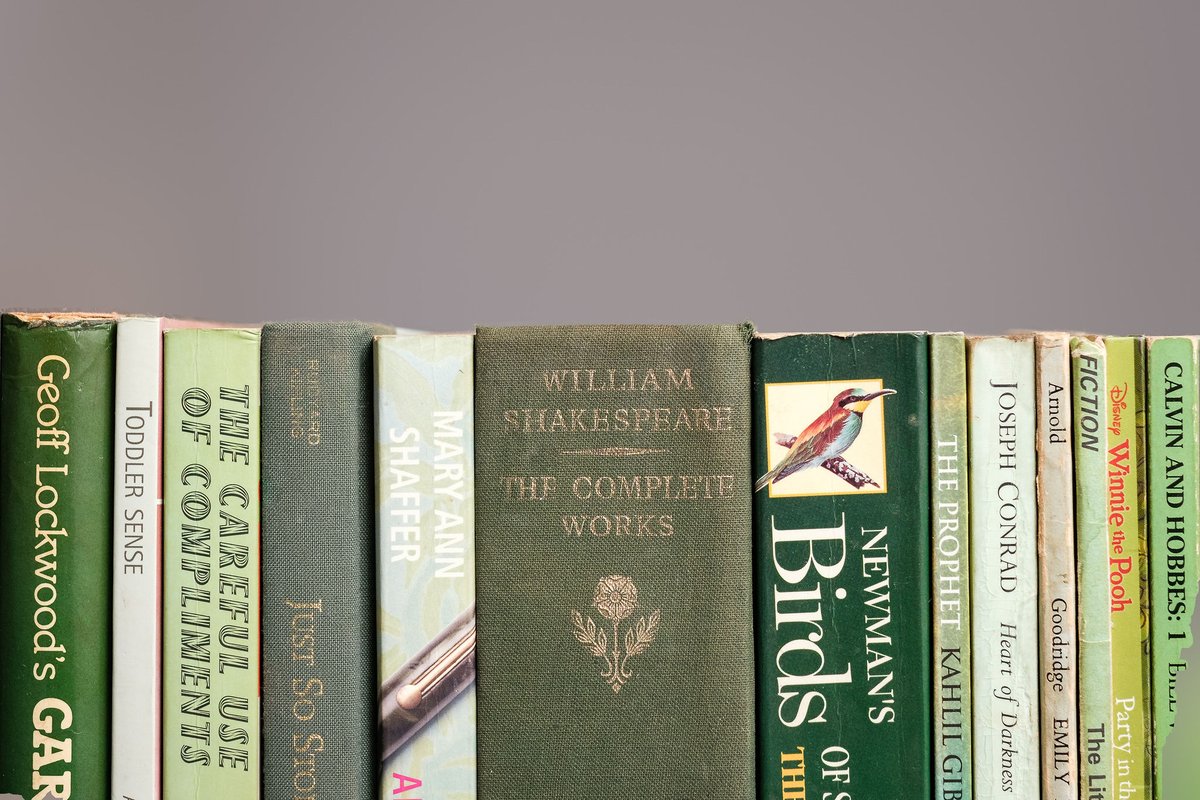 paperrocksza's tweet photo. From the plans of your first home to a curated bookshelf, from labels on jars to price tags on new outfits, #paper and #print are extricably linked to our lives. #Internationalprintday #IPD20 https://t.co/wXdTtgc95u