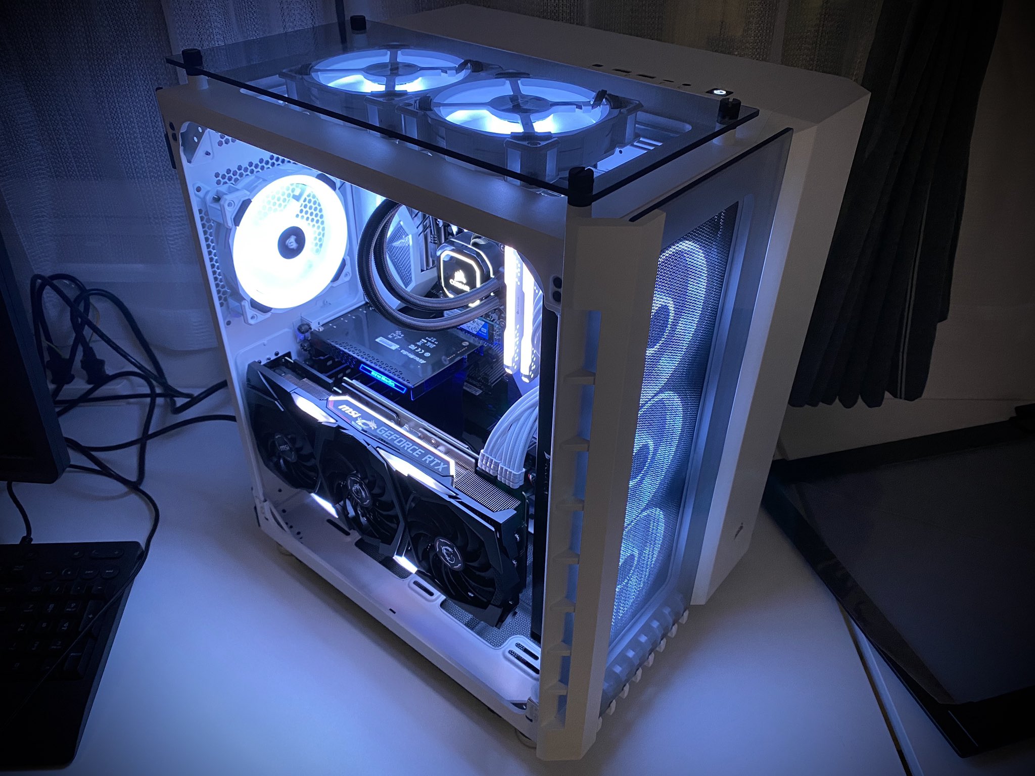 のりき Pc組立代行 自作代行 ぽまえらこういうゲーミングpcほしいって思わねーの 自作でしかできない 見た目にも品質にも拘った可愛いpcや モダンでかっこいいpcや オタク W って感じのpcや Modやdiy水冷じゃなきゃ基本何でも頼めるぜ 基本 5 000