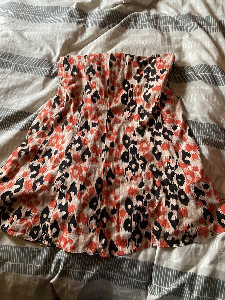 Today I am picking a skirt to pieces to turn it into something else. Really wish I hadn’t chosen one with 12 panels! #reuse #recycle #recycledfashion #savetheplanet