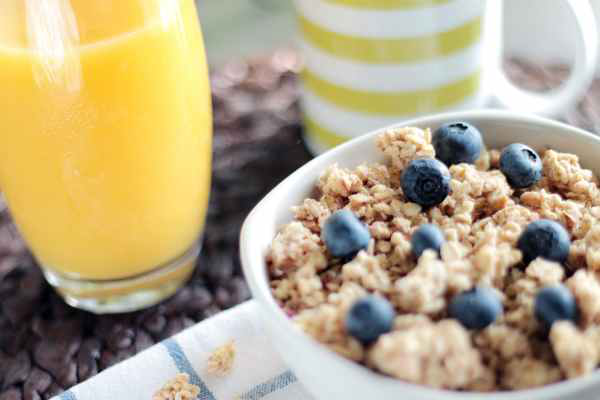 plant_based_org's tweet photo. In this article, we list plant-based foods that are rich in calcium, as omitting dairy products from your diet can make meeting one's calcium intake requirements more challenging.

Read more 👉 https://t.co/gN4AWUZ3Xn

#plantbased #vegan #nutrition #calcium https://t.co/8yAVVvK1Dg