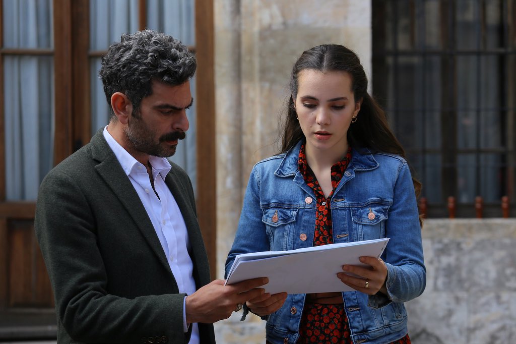 startv's tweet photo. #Güvercin yeni bölüm fotoğrafları ve özeti!

Bedirleri bekleyen büyük belalar yoldadır. Zülüf, öğrendiği gerçek sayesinde ya büyük bir aşkla bağlı olduğu Kenan’ı ya da bambaşka bir yolu seçecektir. https://t.co/Z0IKNTSRSI