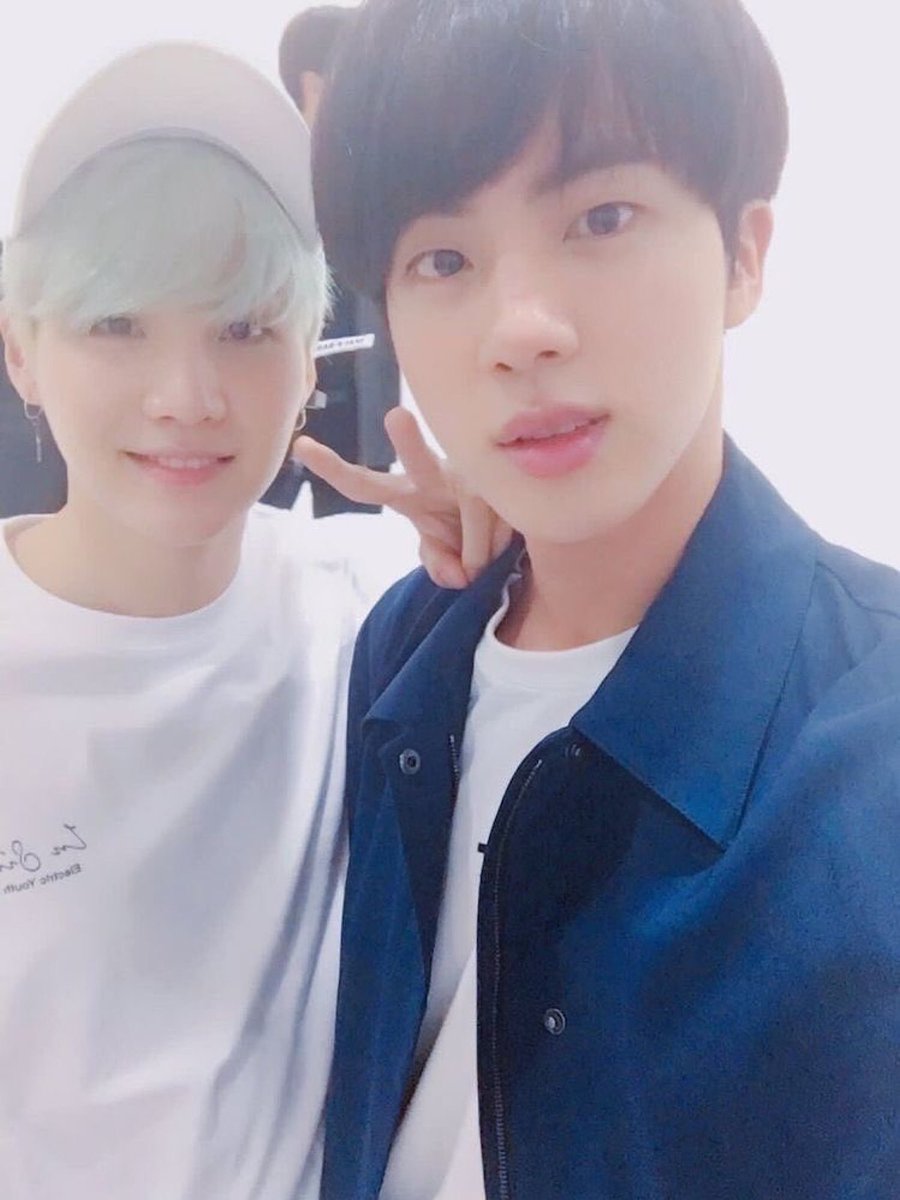 Yoonjin’s height difference - a devastating thread