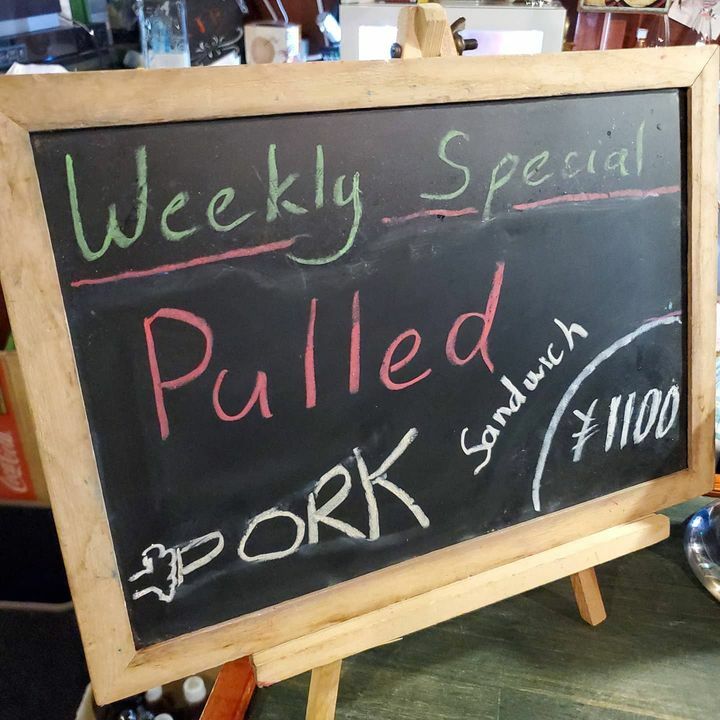 Pullin that Pork! This week's delectable dish is our popular Pulled Pork sandwiches served with pickles and our special sauce! (and chips). Get it while it lasts! Wooh! #thehearthosaka #namba #osaka #boardgames #mondaymunchies #pulled #pork — view on Ins… https://t.co/3Ne30HKz2V https://t.co/CuSNnkhvkP