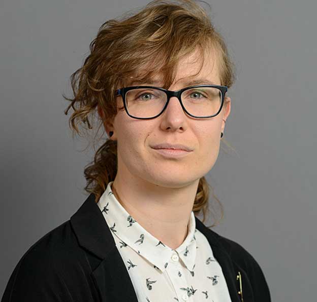 Systems Biology Ire (@sysbioire) on Twitter photo Day 3 of our countdown to the QBI/SBI Symposium! Speakers today are UCSF Helen Diller Family Comprehensive Cancer Center's <a href="/Ashworth_SF/">Alan Ashworth</a> & SBI's <a href="/iblackmagei/">Ariane Watson</a>, both speaking on Fri, Oct 30. Register for zoom details & full schedule. <a href="/QBI_UCSF/">QBI</a> <a href="/UCD_Conway/">UCD Conway Institute</a> <a href="/UCDMedicine/">UCD Medicine</a> <a href="/UCSFCancer/">UCSF Helen Diller Family Comprehensive Cancer Ctr</a> Day 3 of our countdown to the QBI/SBI Symposium! Speakers today are UCSF Helen Diller Family Comprehensive Cancer Center's <a href="/Ashworth_SF/">Alan Ashworth</a> & SBI's <a href="/iblackmagei/">Ariane Watson</a>, both speaking on Fri, Oct 30. Register for zoom details & full schedule. <a href="/QBI_UCSF/">QBI</a> <a href="/UCD_Conway/">UCD Conway Institute</a> <a href="/UCDMedicine/">UCD Medicine</a> <a href="/UCSFCancer/">UCSF Helen Diller Family Comprehensive Cancer Ctr</a>