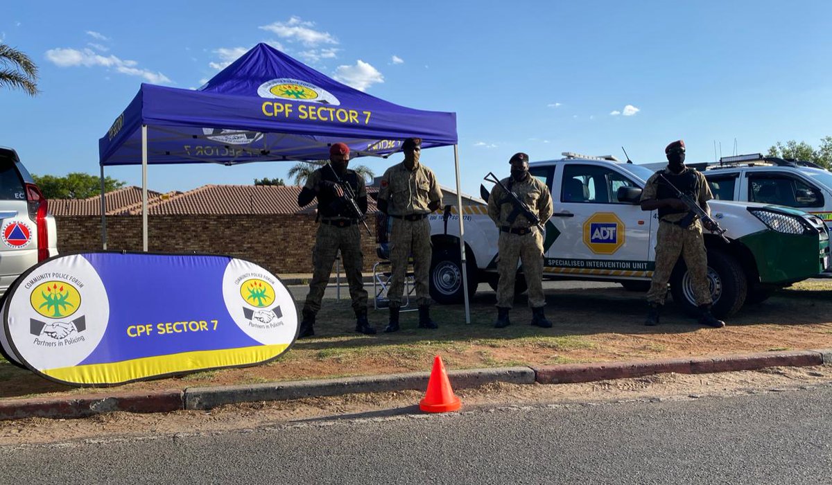 Fidelity_Secure's tweet photo. Fidelity Specialised Services team assisting with a special operation in Noordheuwel together with the @SAPoliceService, @Tracker_SA Gauteng Traffic Saturation Unit and other local security companies.
#SAPS #TrackerSA #Keepingyousafe #Securingyourassets #CommunityCrimeFighters https://t.co/YqDyoWzMXU